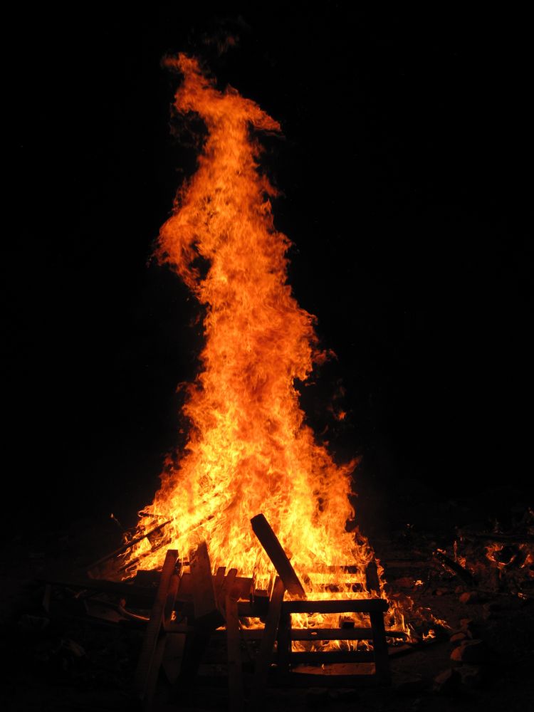 _en_Lag_BaOmer_bonfire.jpg