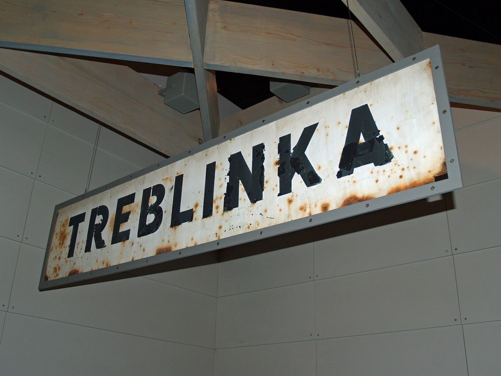 1280px-Treblinka_Concentration_Camp_sign_by_David_Shankbone.jpg