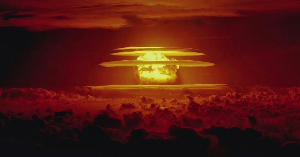 Castle_Bravo_nuclear_test.jpg