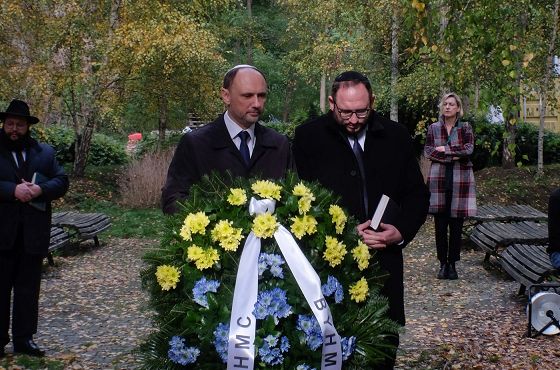 Uroczystość odsłonięcia tablicy ku czci ofiar wydarzeń w Babim Jarze (fot. Hleb Burnashev, ŻIH) (16).jpg