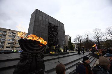 Uroczystości 19.04.2022, fot. Grzegorz Kwolek (ŻIH) (8).jpg